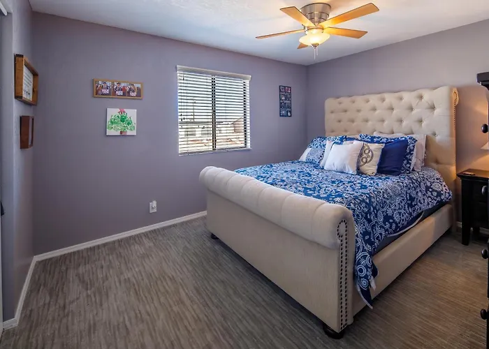 Coral Beauty! Heated Pool & Spa! * Lake Havasu City