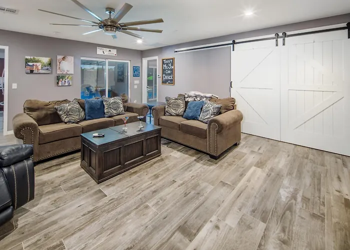 Coral Beauty! Heated Pool & Spa! Ferienhaus Lake Havasu City